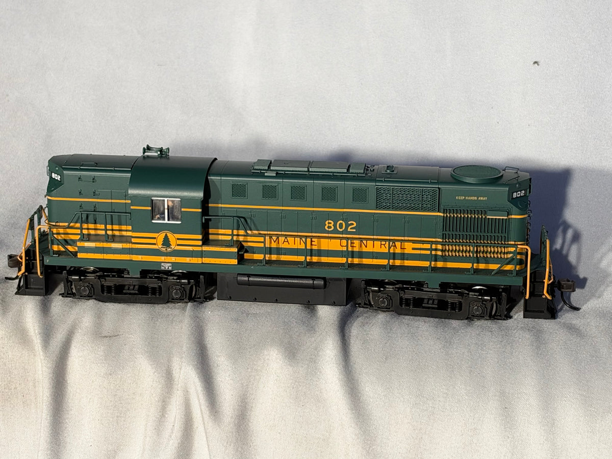 Beautiful Atlas Classic Maine Central RR RS-11 Locomotive #802 HO Gauge