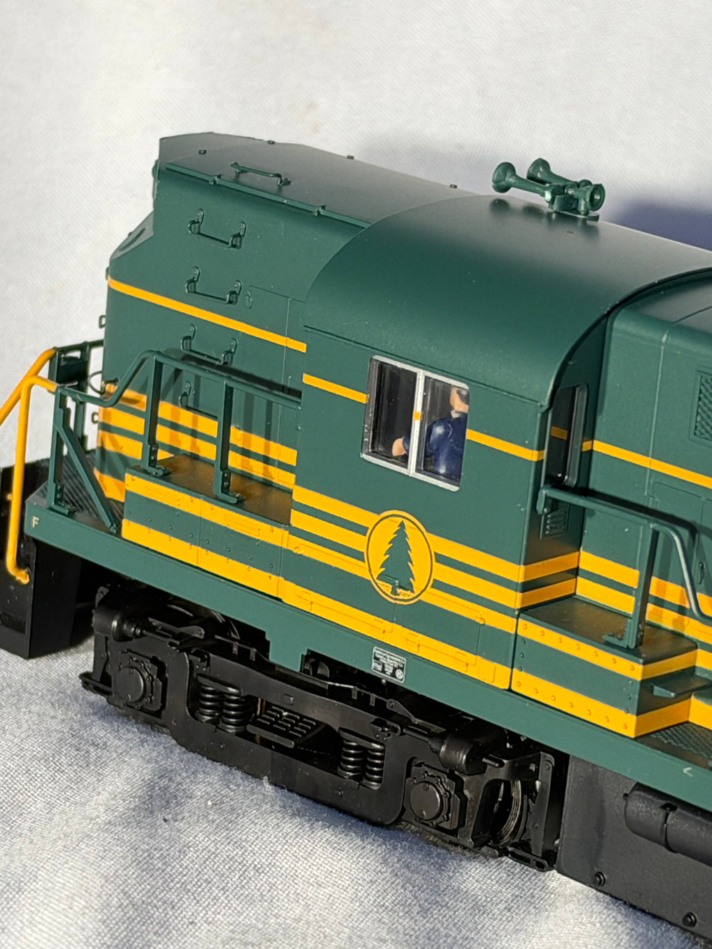 Beautiful Atlas Classic Maine Central RR RS-11 Locomotive #802 HO Gauge
