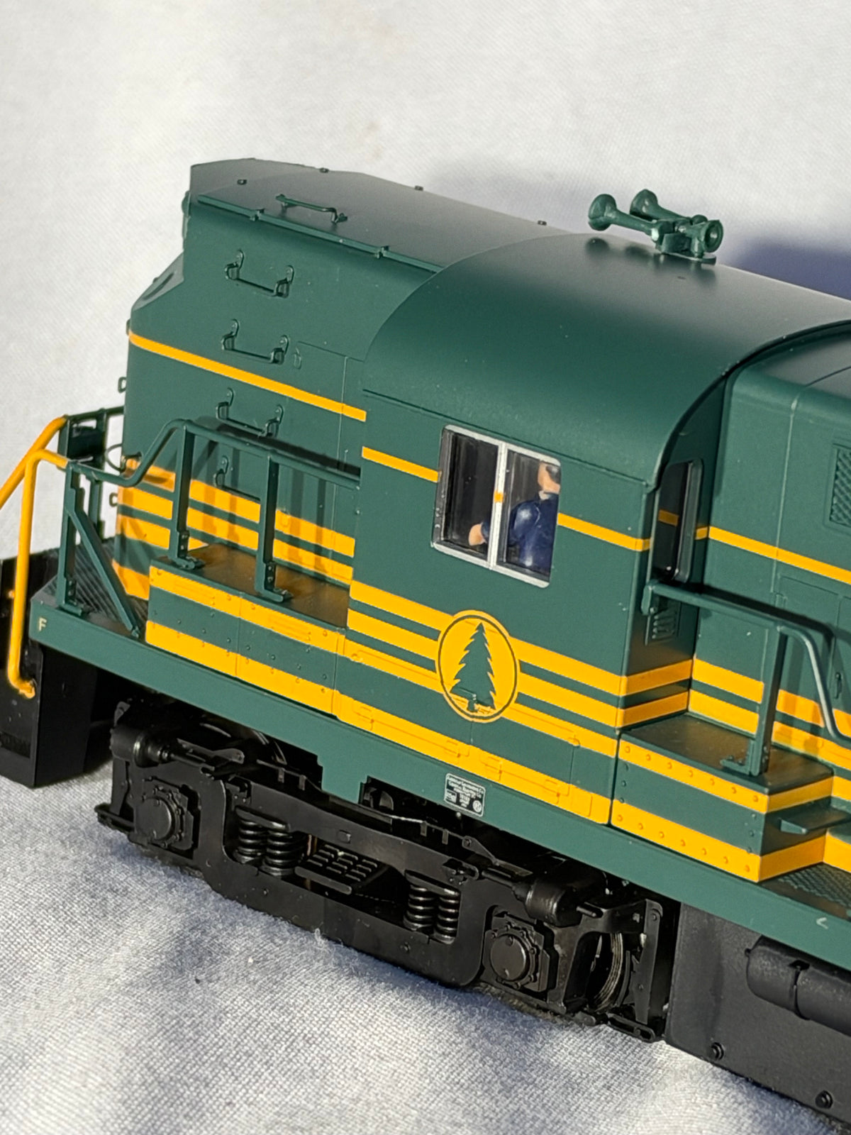 Beautiful Atlas Classic Maine Central RR RS-11 Locomotive #802 HO Gauge