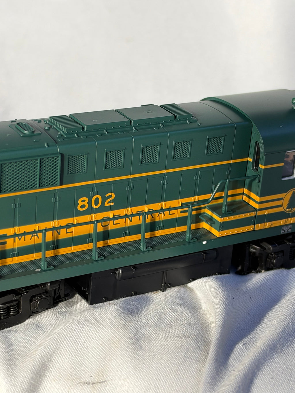 Beautiful Atlas Classic Maine Central RR RS-11 Locomotive #802 HO Gauge