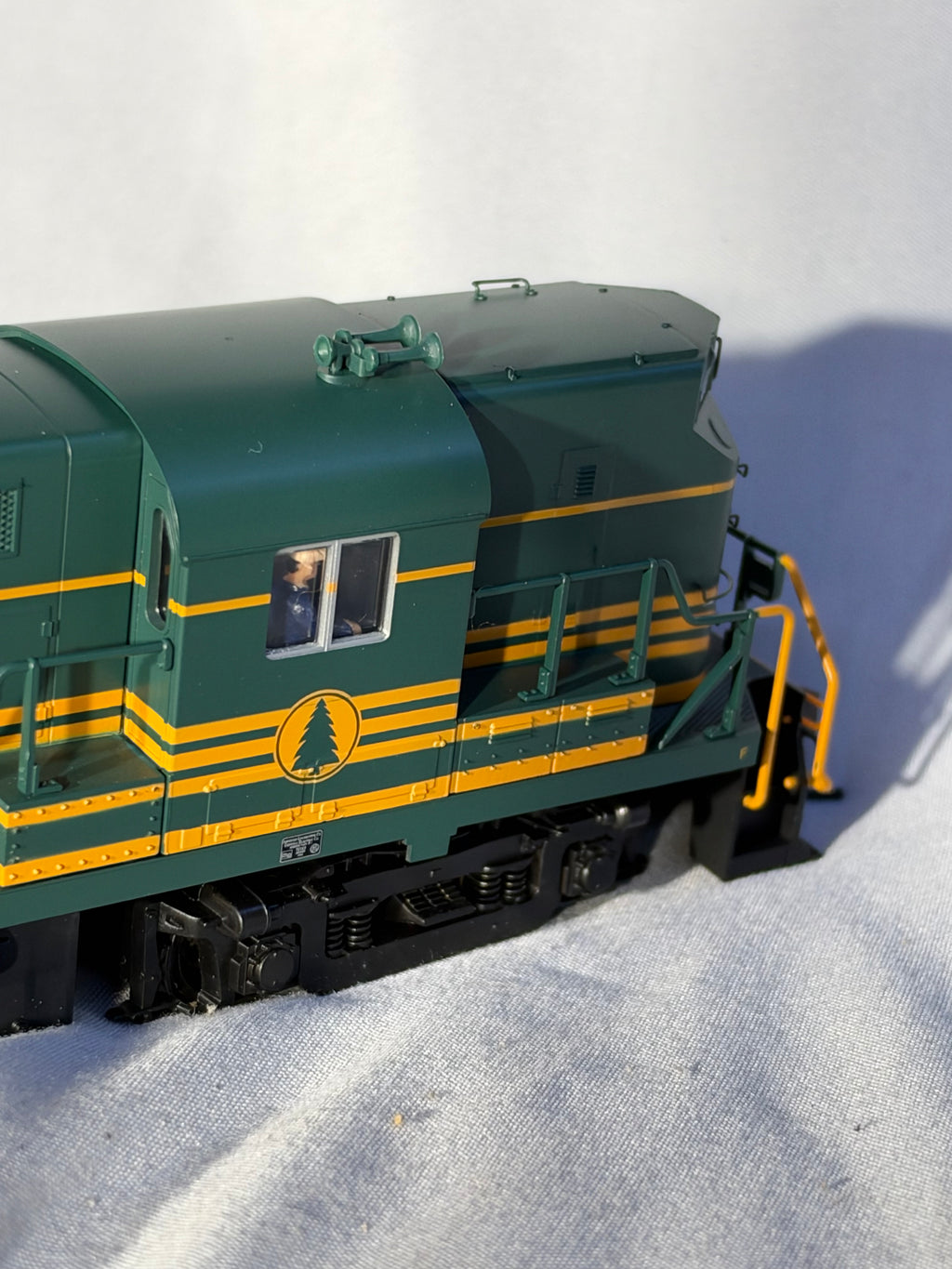 Beautiful Atlas Classic Maine Central RR RS-11 Locomotive #802 HO Gauge