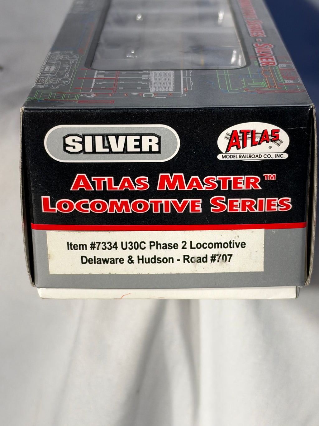 Beautiful ATLAS Silver Delaware & Hudson RR U-30-C Diesel Locomotive # 707 DCC Ready HO
