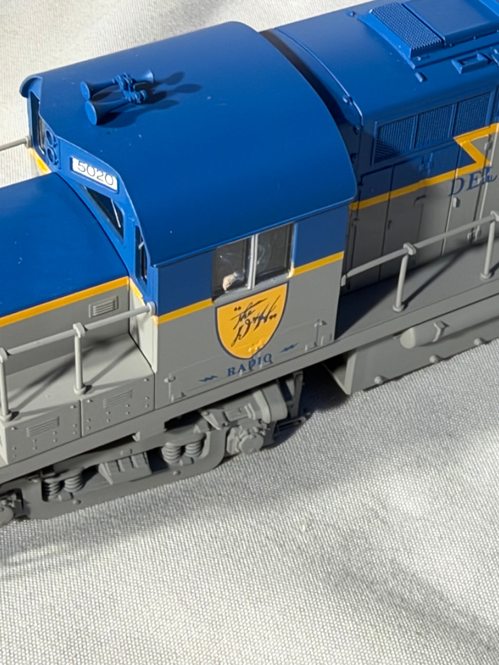Sleek ATLAS Trainman Delaware & Hudson RR RS-36 Locomotive # 5020 HO