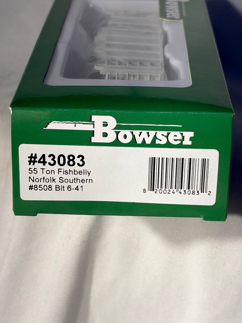 Nice Bowser Norfolk Southern RR 2-Bay Hopper Car