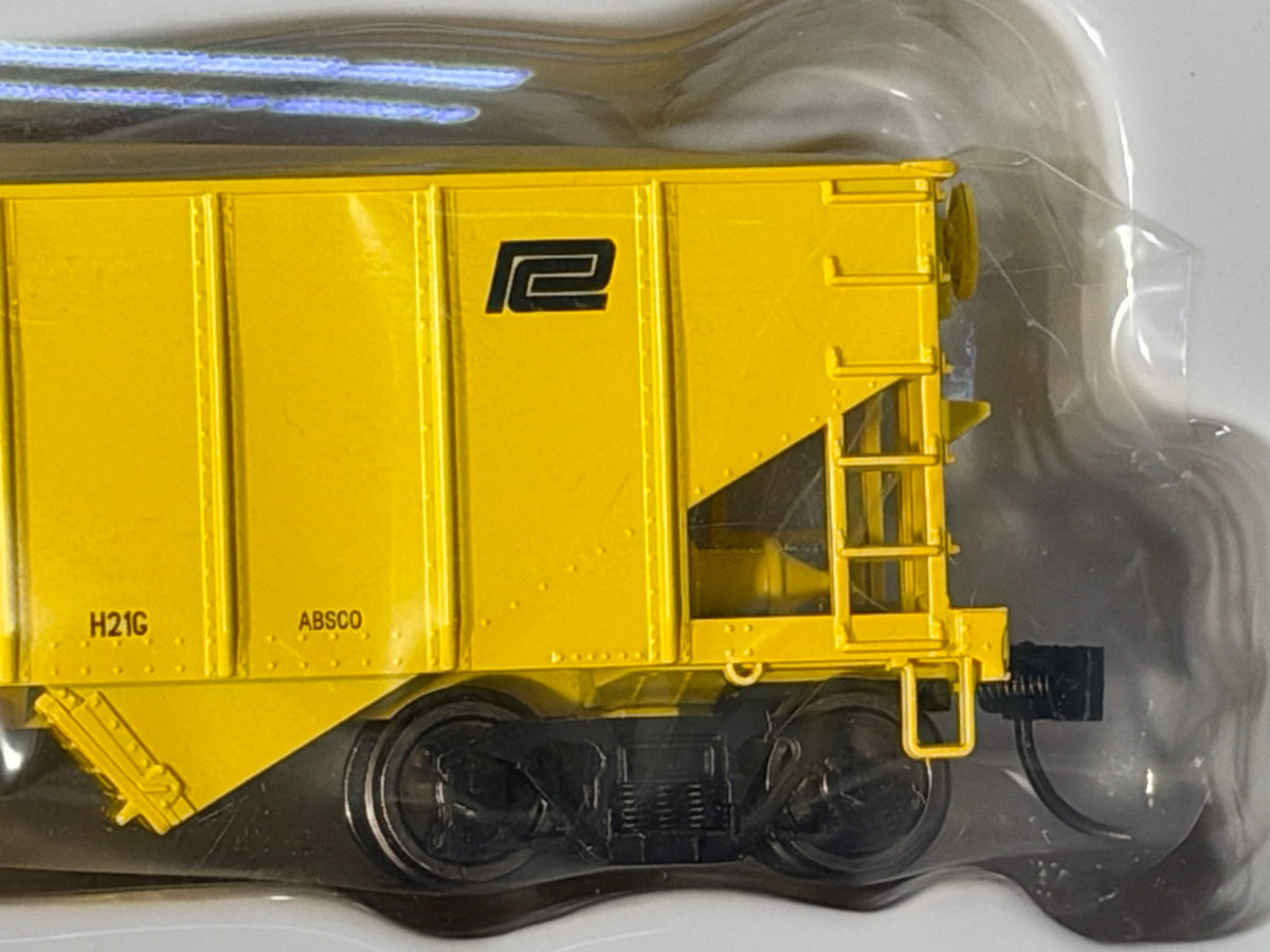 Detailed Bowser Penn Central RR 4-Bay MOW Hopper Car HO