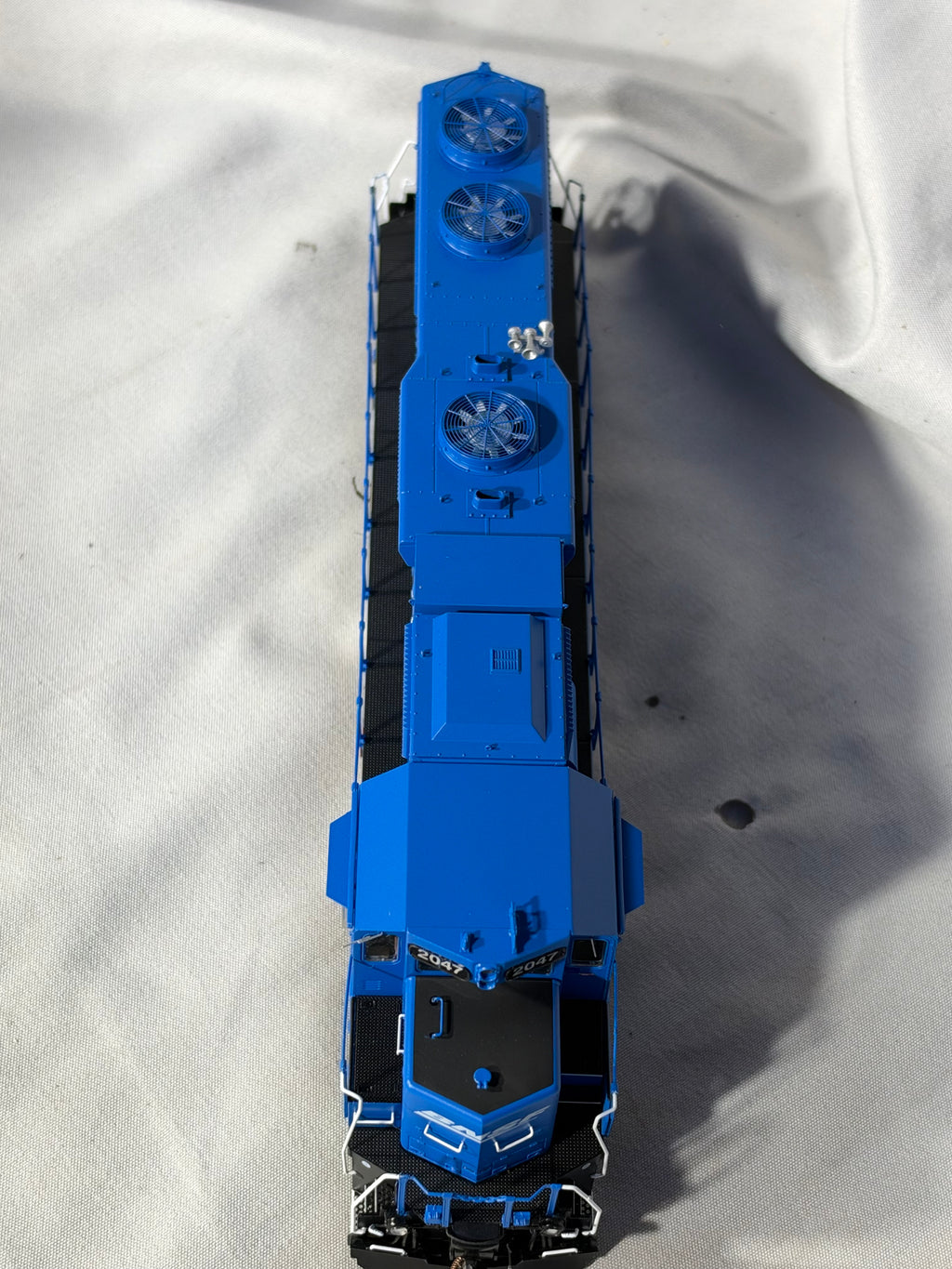 Unusual RAPIDO Burlington Northern Santa Fe RR GP-38 Locomotive #2047 DCC Ready HO