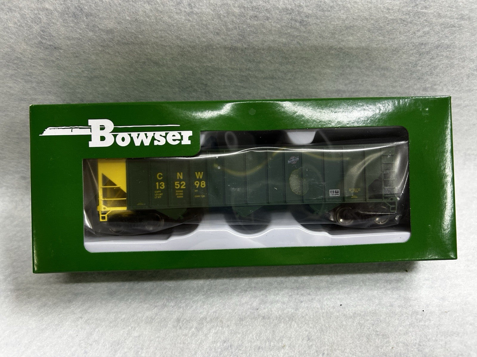 Nice Bowser Chicago Northwestern 100 Ton Hoppers HO( PRICE IS PER SINGLE CAR)