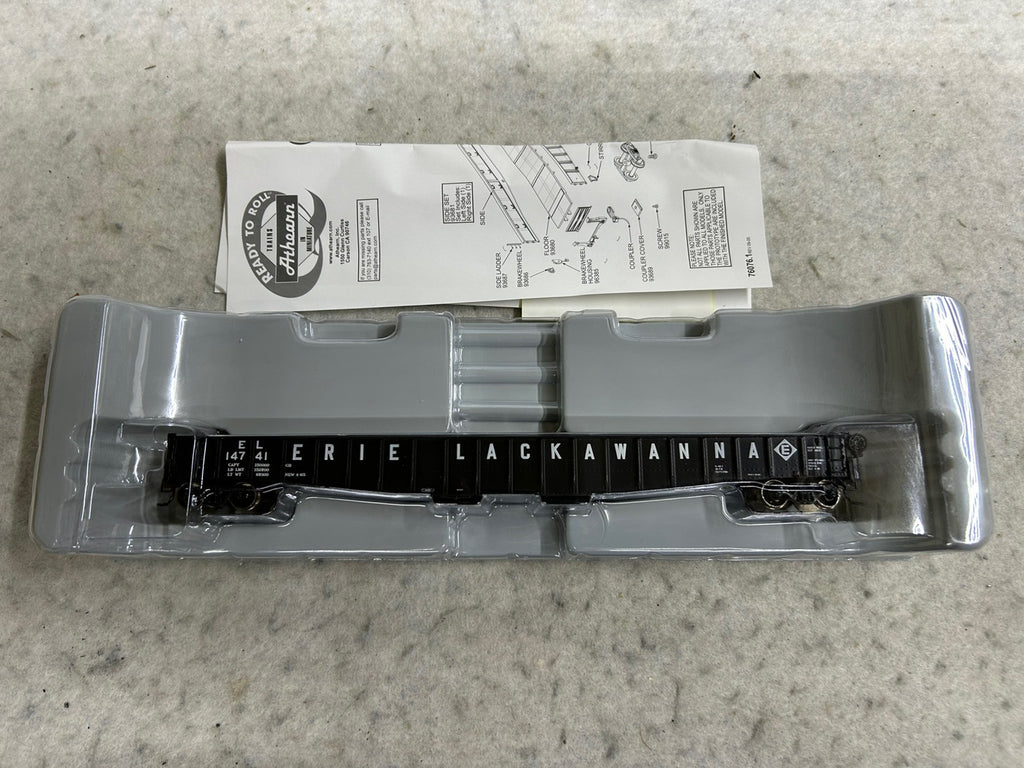 Beautiful Athearn RTR 85’ Gondolas, Mixed Roads HO