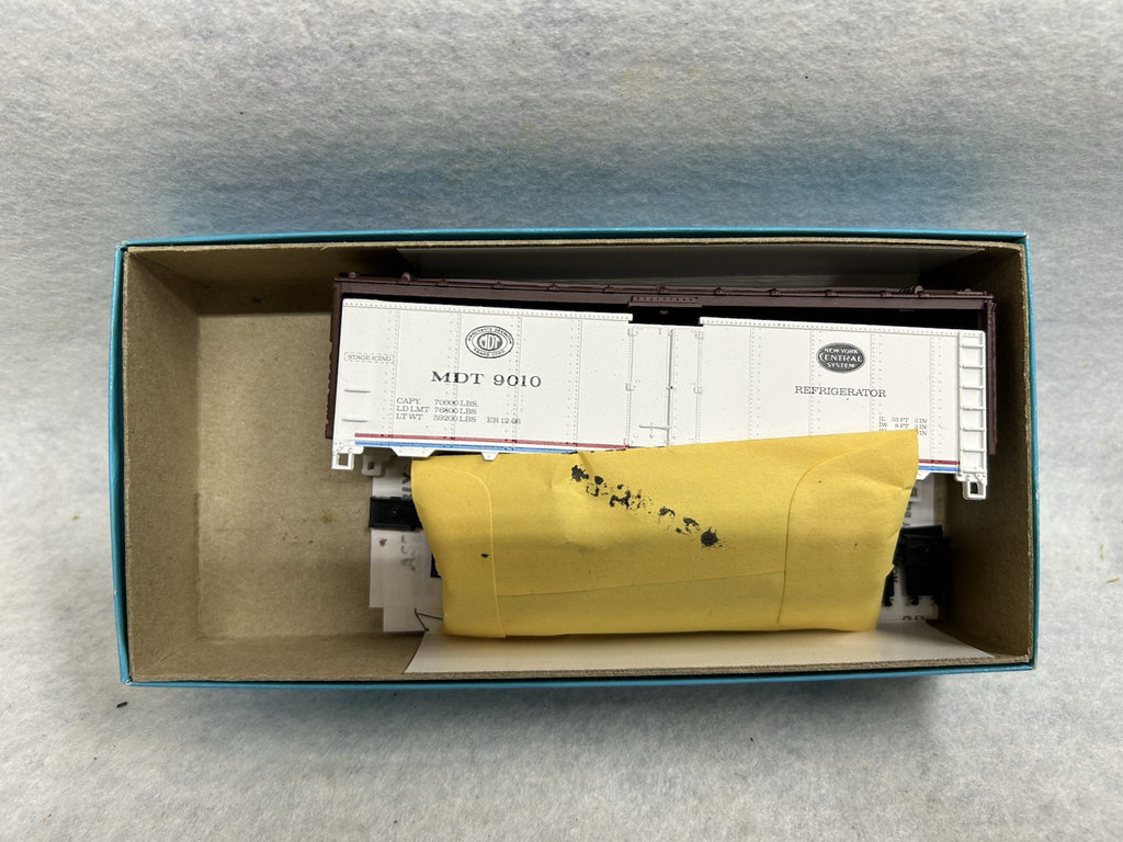 Nice Athearn 40’ BoxReefer Cars Kits, HO (SPECIFY WHICH YOU WANT WHEN ORDERING)