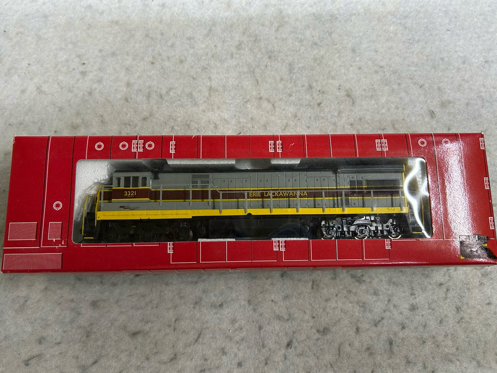 Beautiful Atlas U-36C E-L Locomotive HO