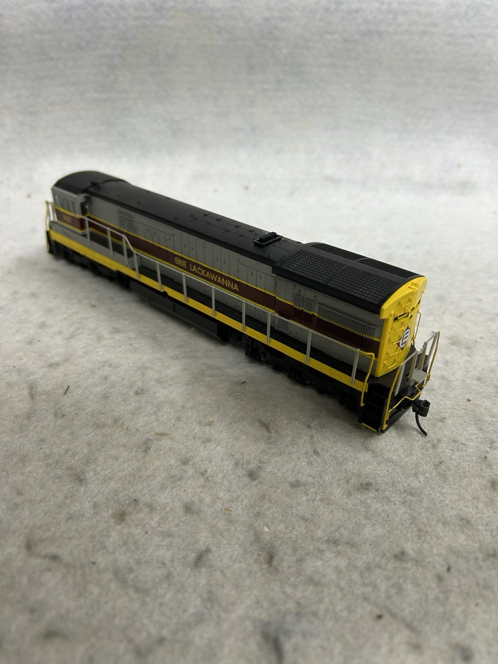 Beautiful Atlas U-36C E-L Locomotive HO