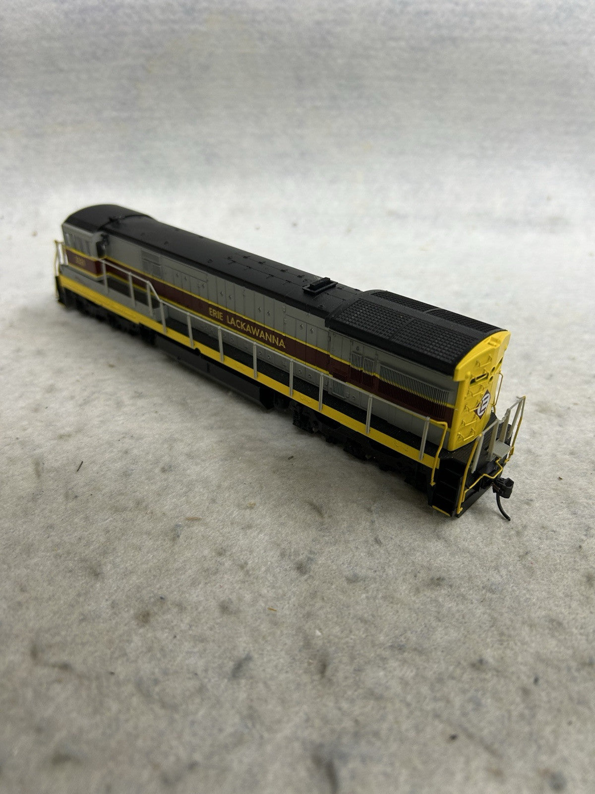 Beautiful Atlas U-36C E-L Locomotive HO