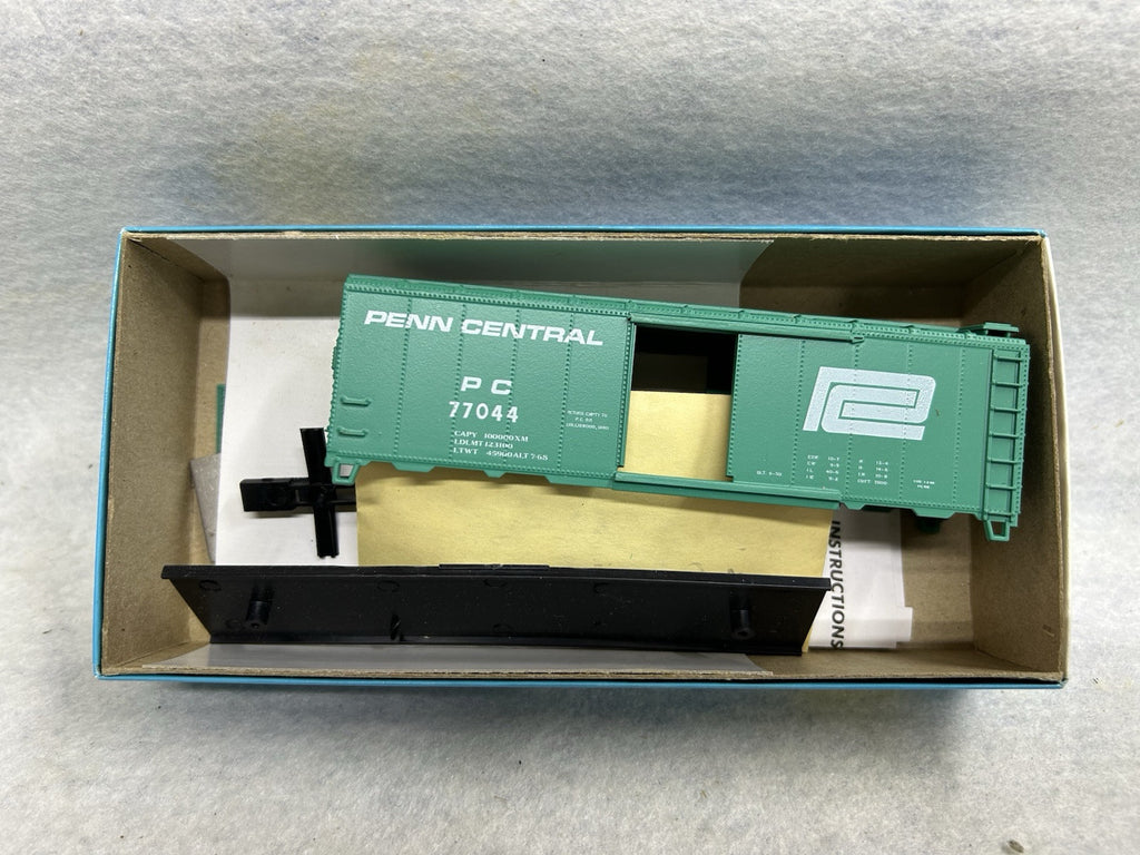 Nice Athearn 40’ BoxReefer Cars Kits, HO (SPECIFY WHICH YOU WANT WHEN ORDERING)