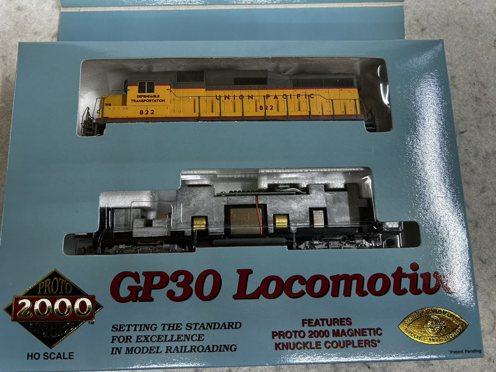 Nice Proto 2000 Union Pacific RR GP-30 DCC Ready Loco HO