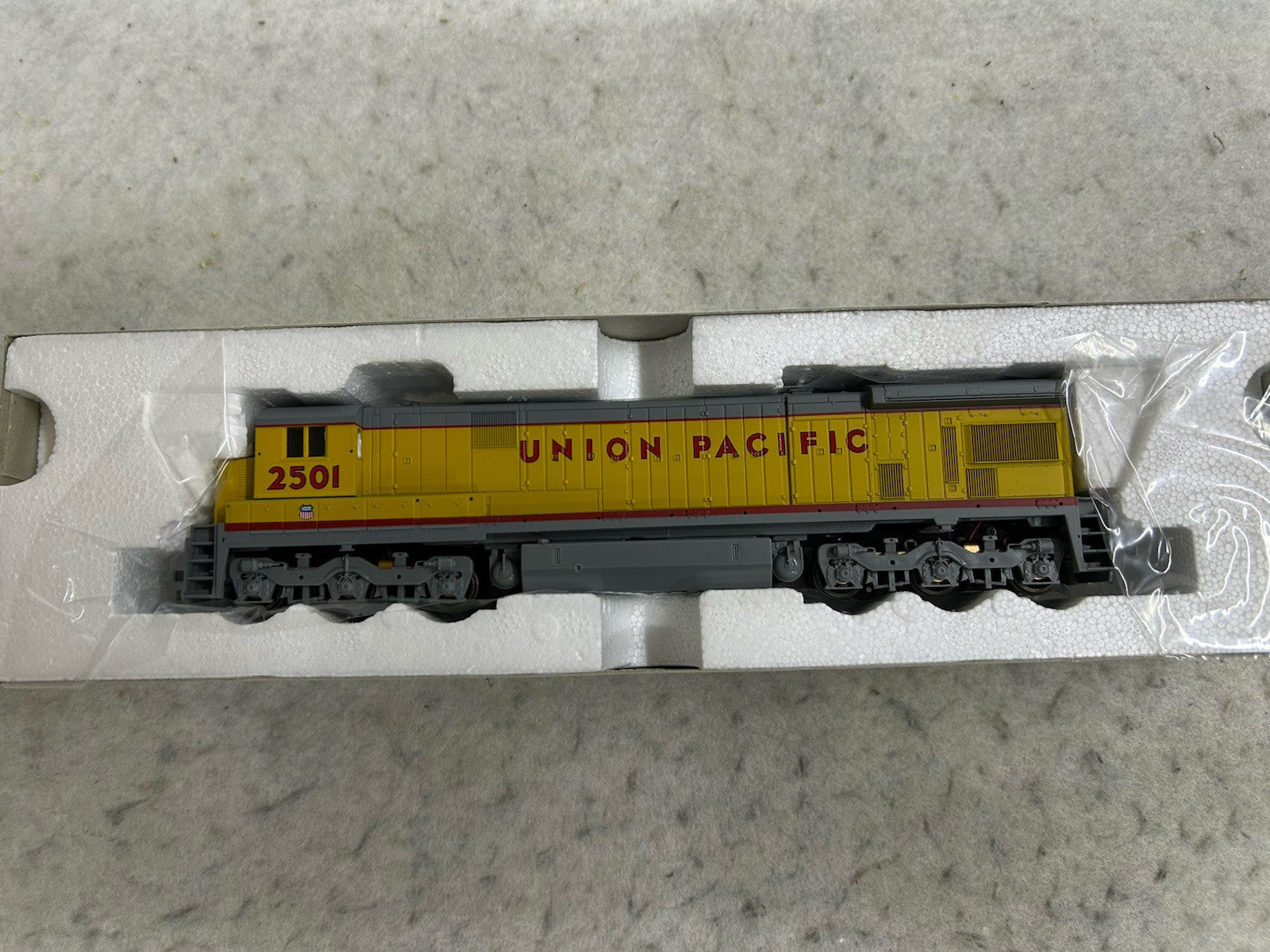 Nice Atlas C-30-7 Union Pacific Road Diesel HO