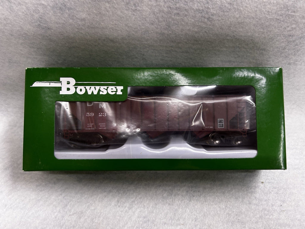 Nice Bowser Detroit & Mackinac 100 Ton Hoppers HO( PRICE IS PER SINGLE CAR)