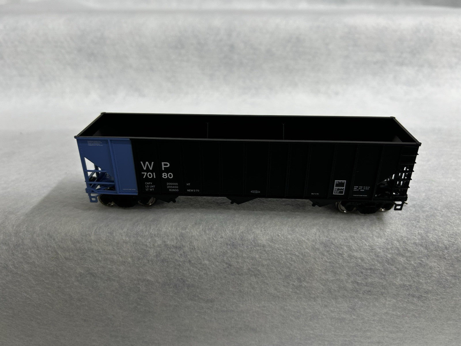 Nice Bowser Western Pacific 100 Ton Hoppers HO( PRICE IS PER SINGLE CAR)