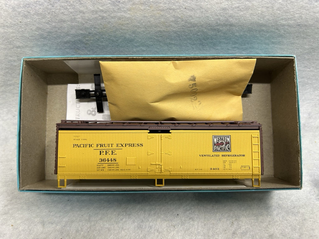 Nice Athearn 40’ BoxReefer Cars Kits, HO (SPECIFY WHICH YOU WANT WHEN ORDERING)
