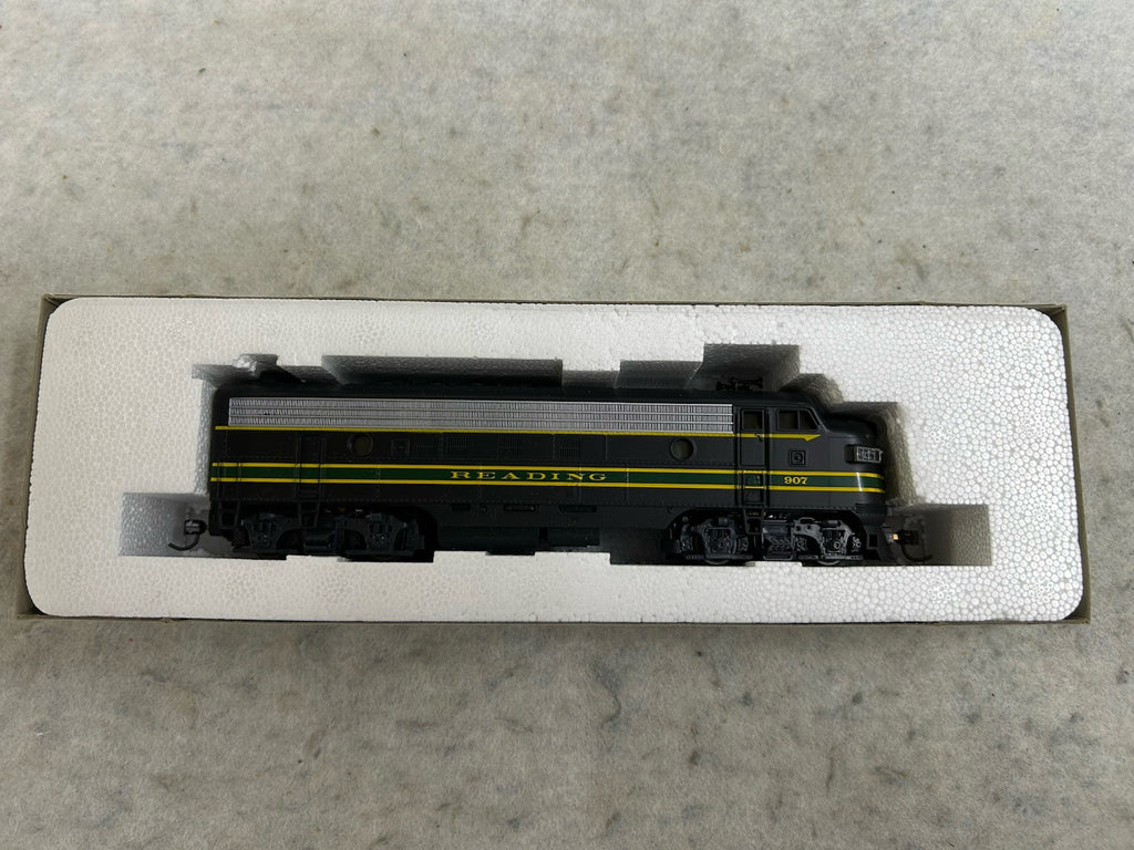 Beautiful Atlas FP-7A Reading Engine HO