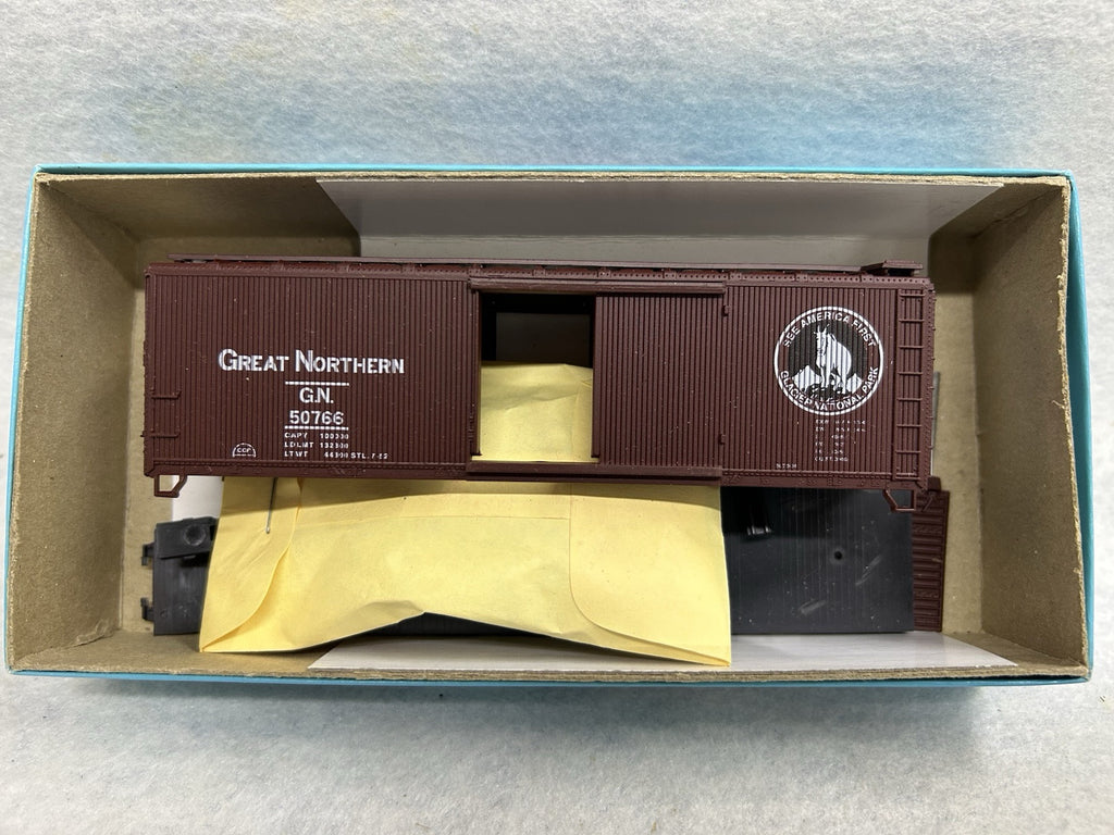 Nice Athearn 40’ BoxReefer Cars Kits, HO (SPECIFY WHICH YOU WANT WHEN ORDERING)