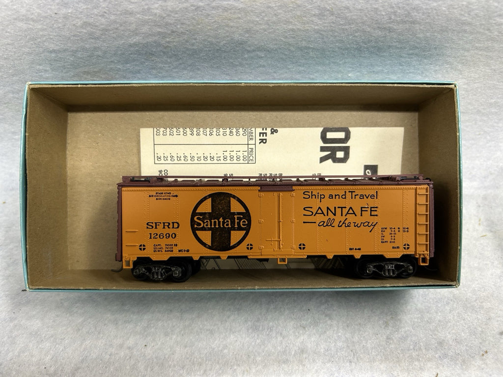 Nice Athearn 40’ BoxReefer Cars Kits, HO (SPECIFY WHICH YOU WANT WHEN ORDERING)