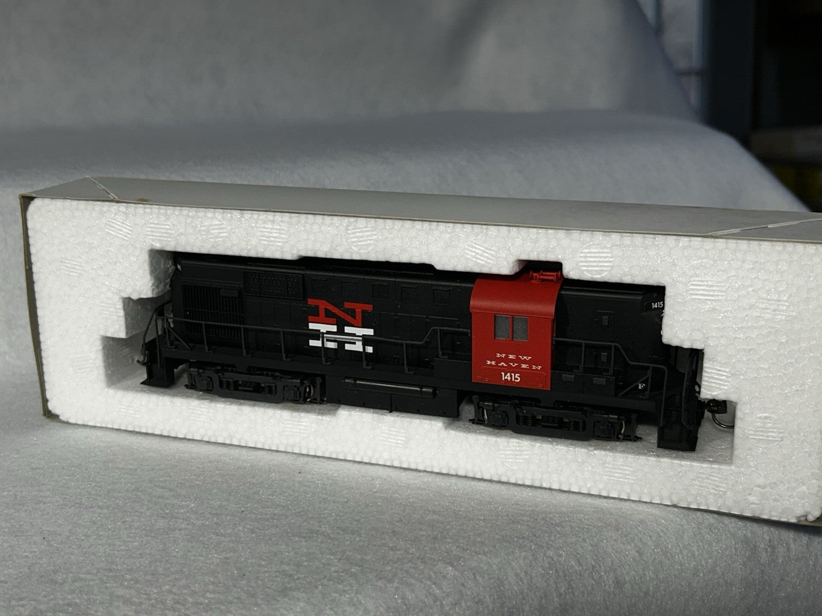 Beautiful Atlas Alco RS-11 New Haven RR Loco HO